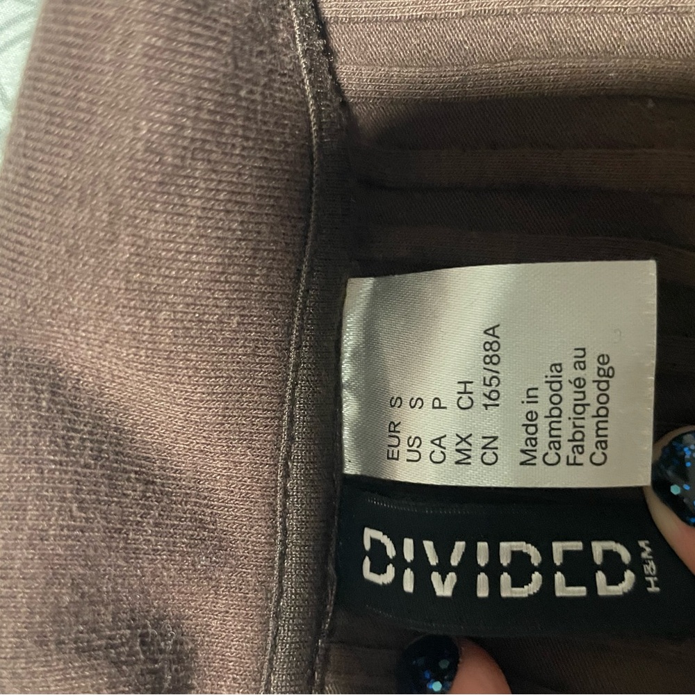 H&M Divided Chocolate Ribbed Dress - Picture 2 of 3